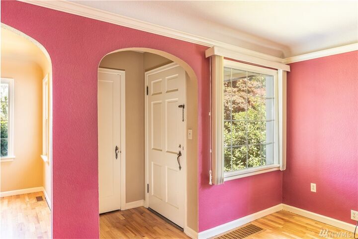 Property Photo:  420 Park St  WA 98273 