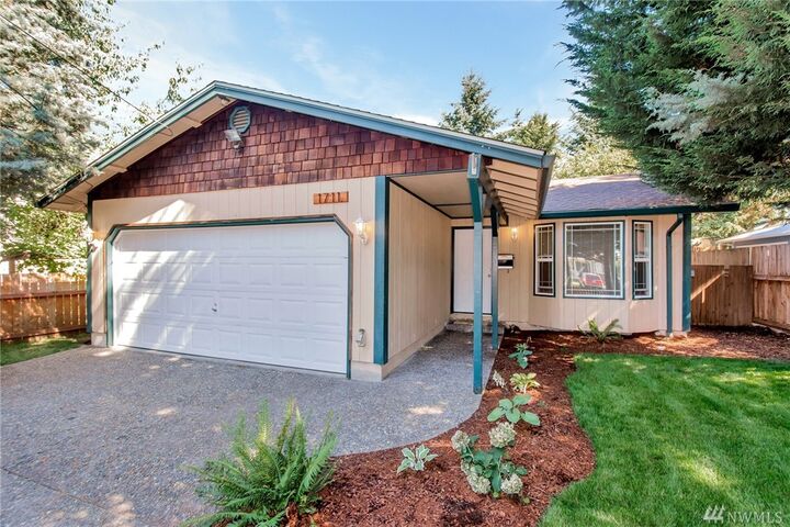 Property Photo:  1711 S 40th St  WA 98418 