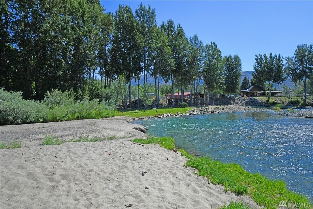 Property Photo:  17 Iris Lane  WA 98856 