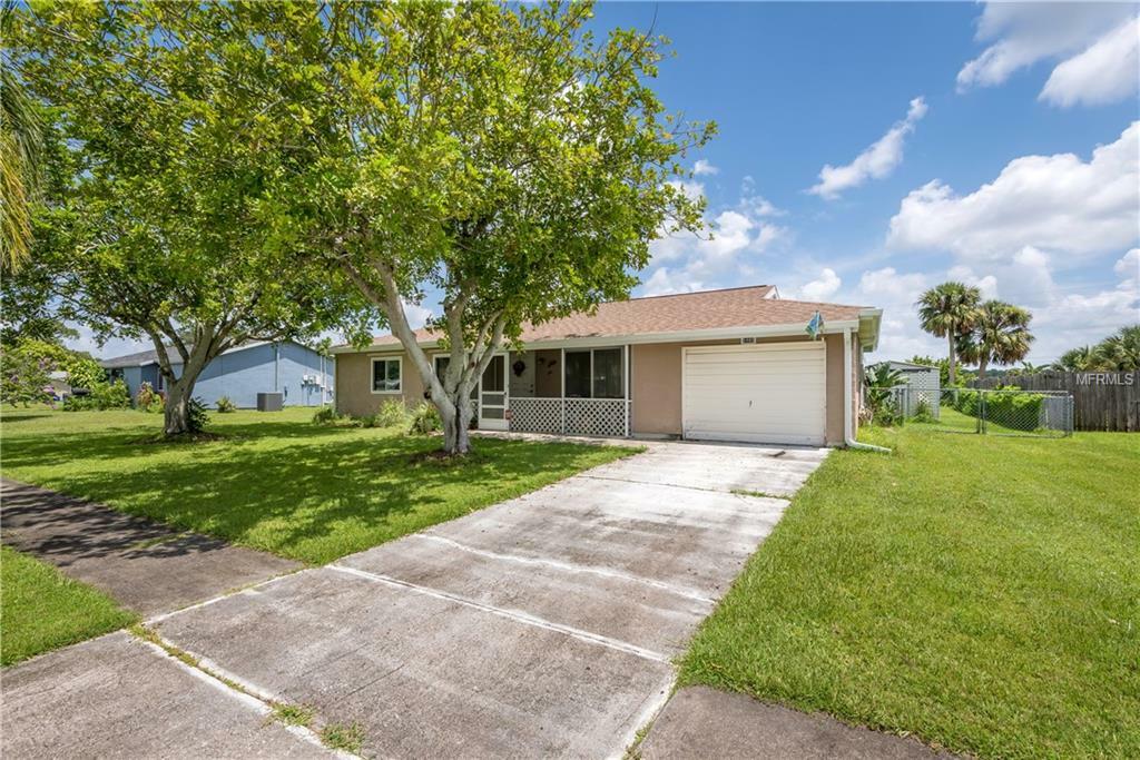 Property Photo:  5488 Kenwood Drive  FL 34287 