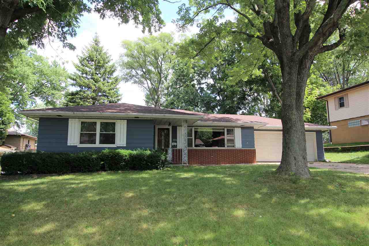 Property Photo:  1512 Glendale  IL 61554 