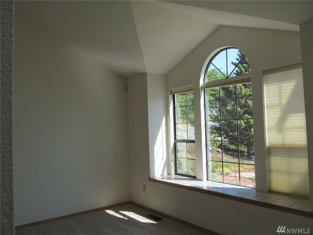 Property Photo:  10246 SE 213th Place  WA 98031 