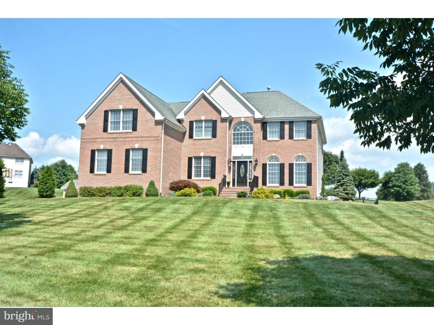 Property Photo:  4 Connor Court  NJ 08551 