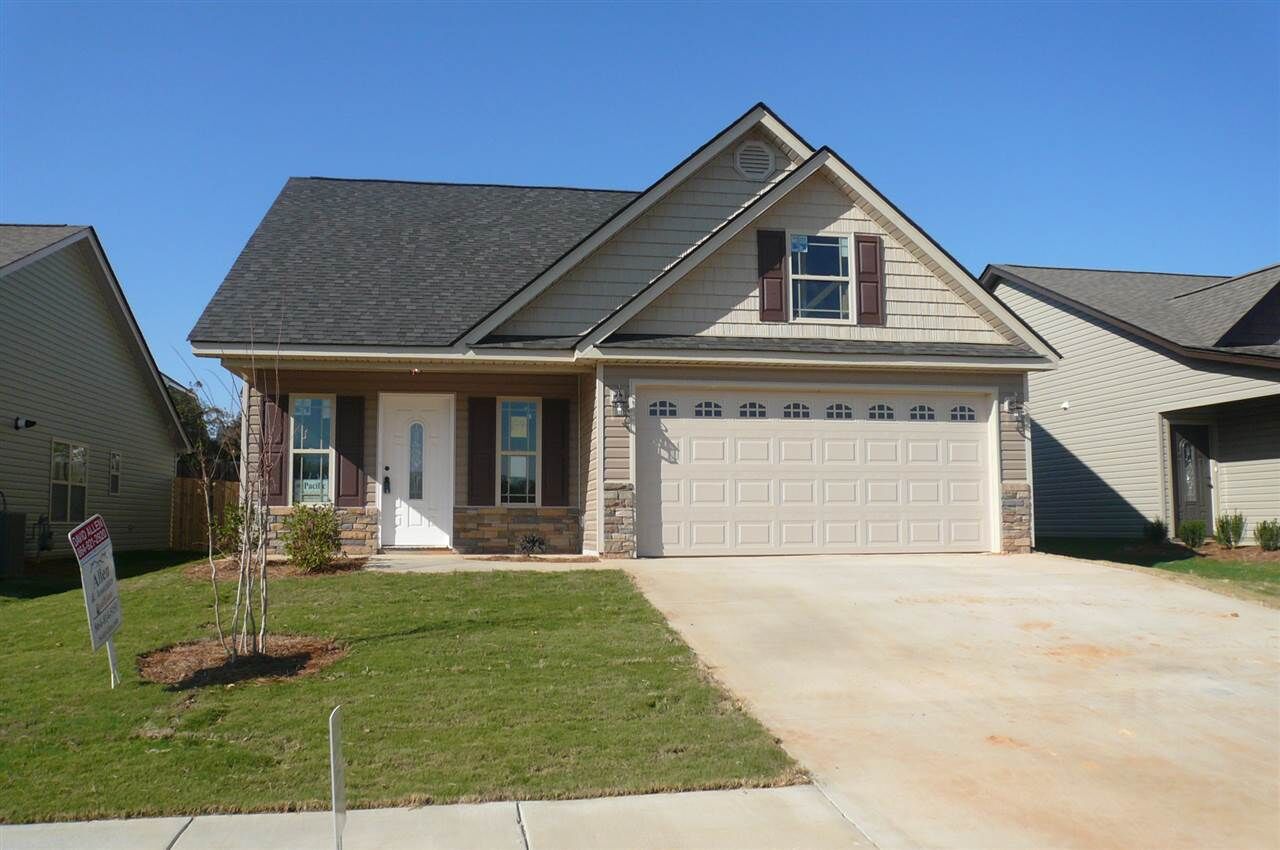 Property Photo:  724 Cerons Street.  Lot 184  SC 29369 