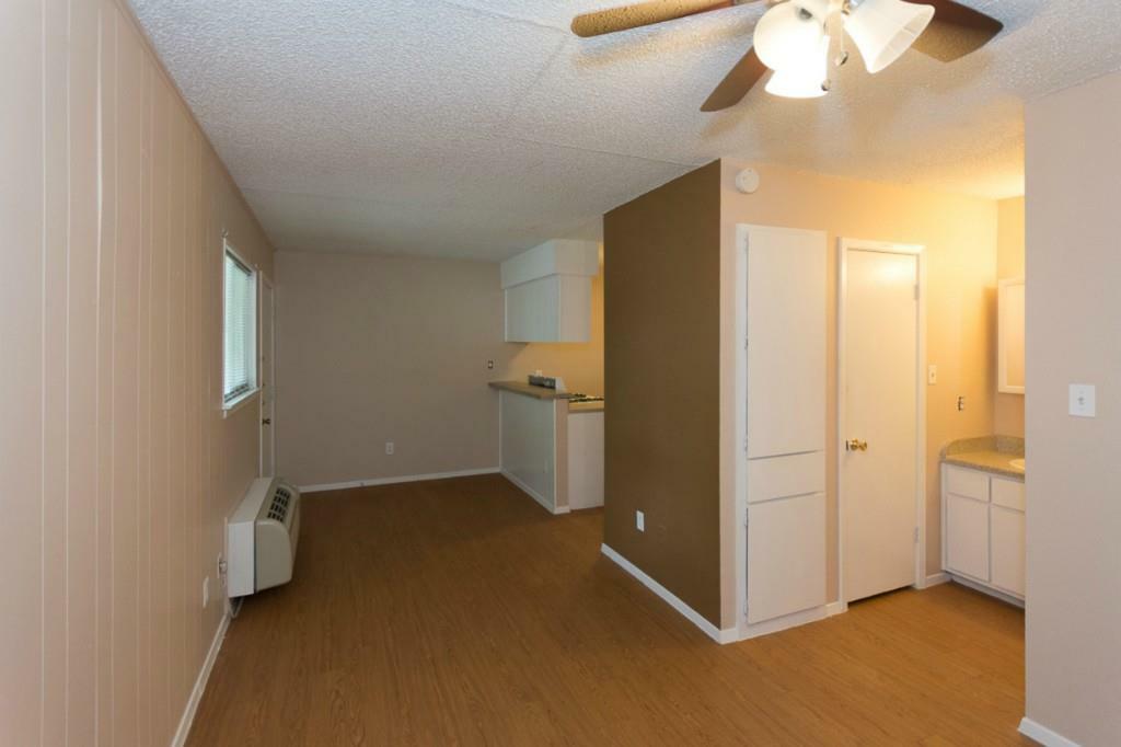 Property Photo:  400 W 34th Street 206  TX 78705 