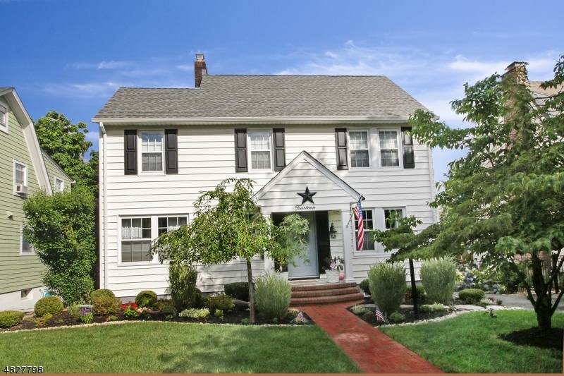 Property Photo:  14 Harding Rd  NJ 07452 