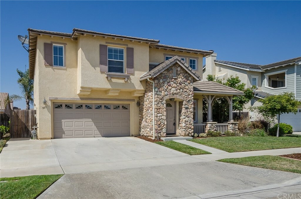 Property Photo:  905 Sloan  CA 93455 