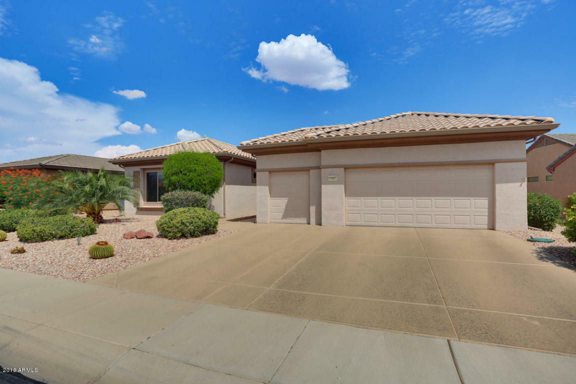 Property Photo: 19937 N Half Moon Drive AZ 85374