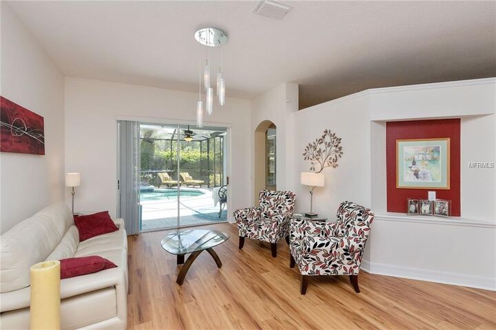 Property Photo:  12501 Leatherleaf Drive  FL 33626 