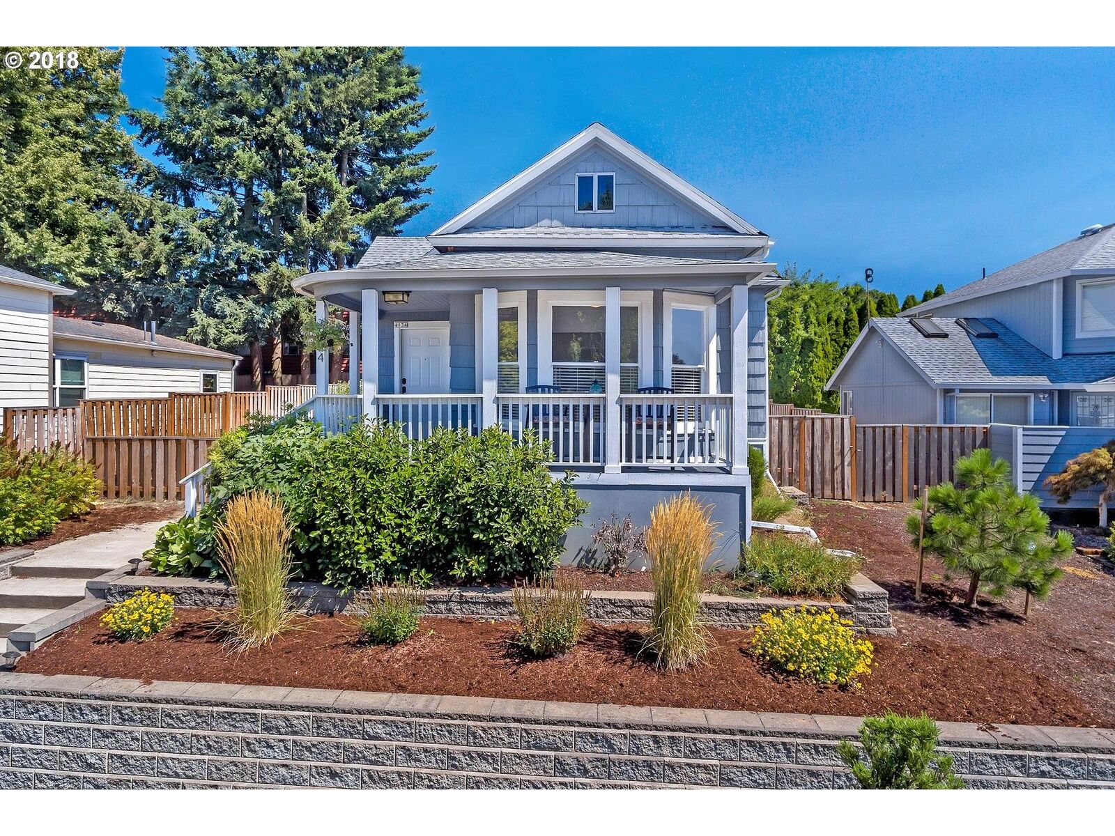 Property Photo:  4134 SE 27th Ave  OR 97202 