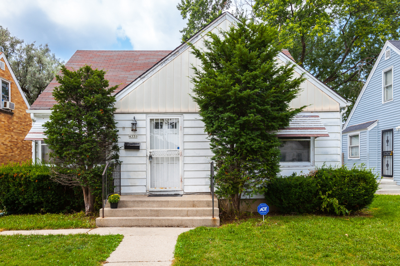 Property Photo:  4331 N 53rd St  WI 53216 