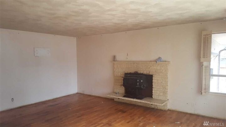 Property Photo:  6201 182nd St SW  WA 98037 