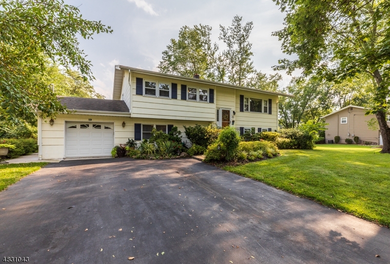 Property Photo:  19 Parkway Dr  NJ 07058 