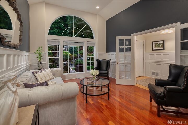 Property Photo:  12224 SE 10th St  WA 98005 