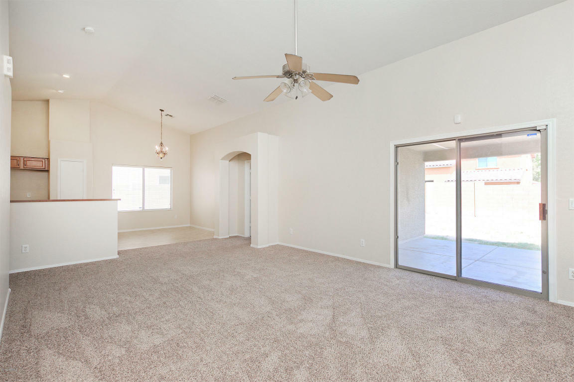 Property Photo:  8110 W Globe Avenue  AZ 85043 