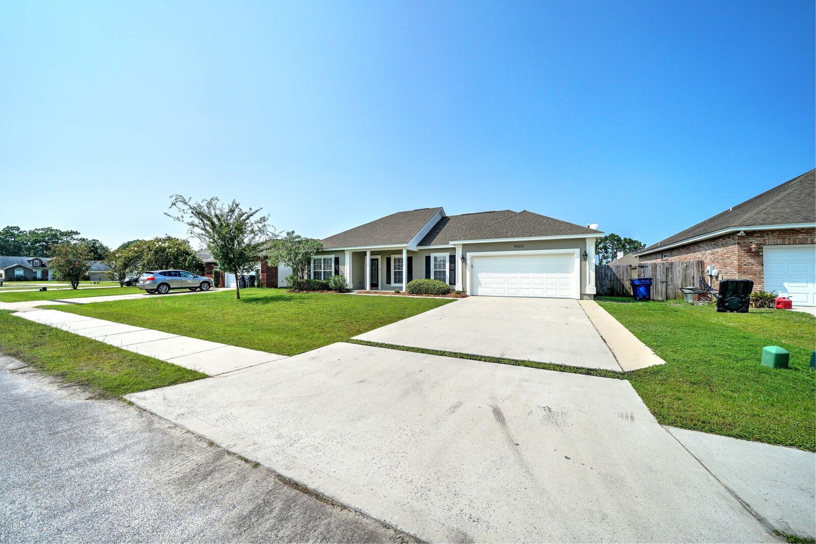 Property Photo: 4825 McCall Lane FL 32404