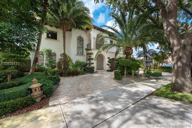 Property Photo: 8290 NW 167th Ter FL 33016
