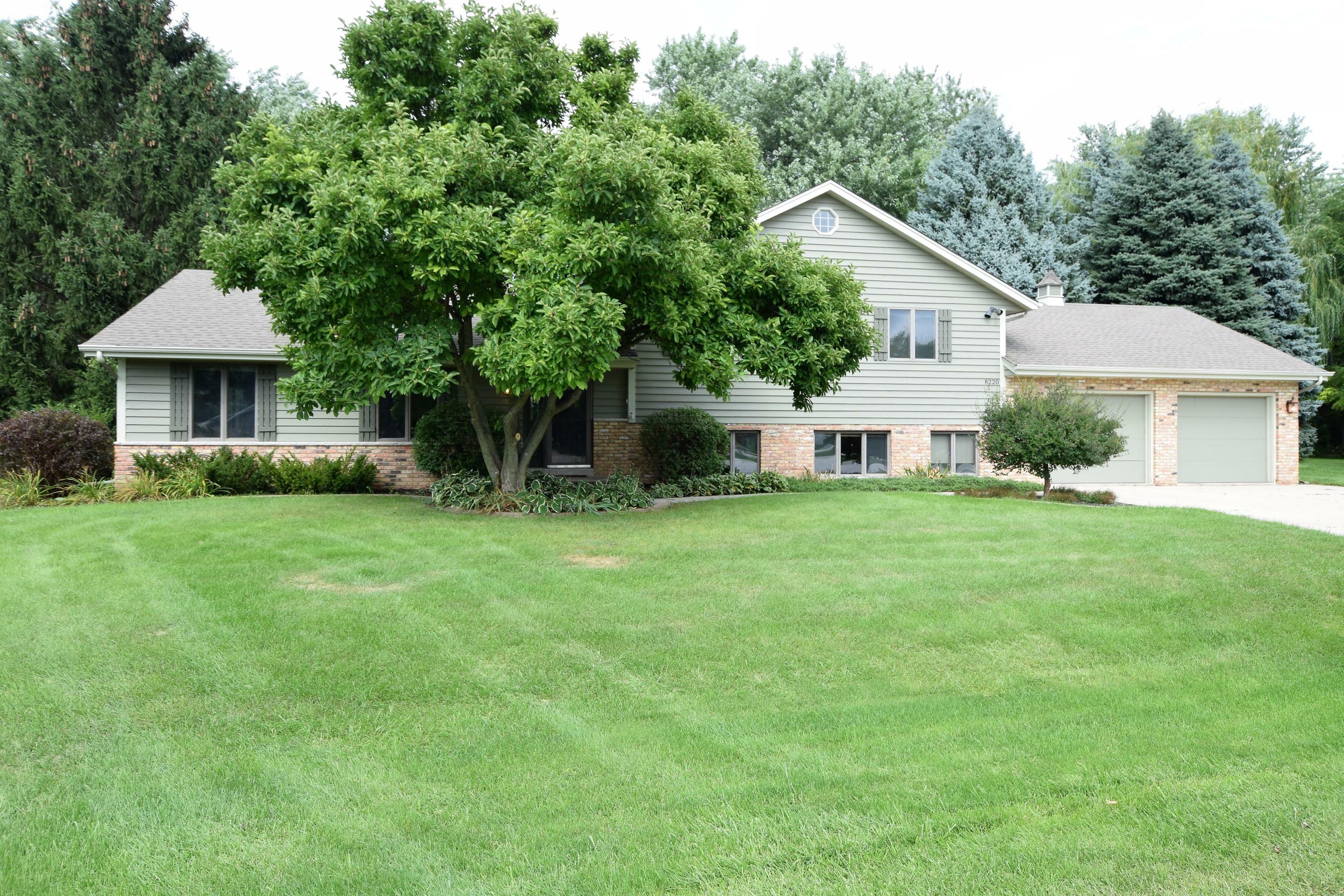 Property Photo:  8220 W Red Pine Cir  WI 53406 