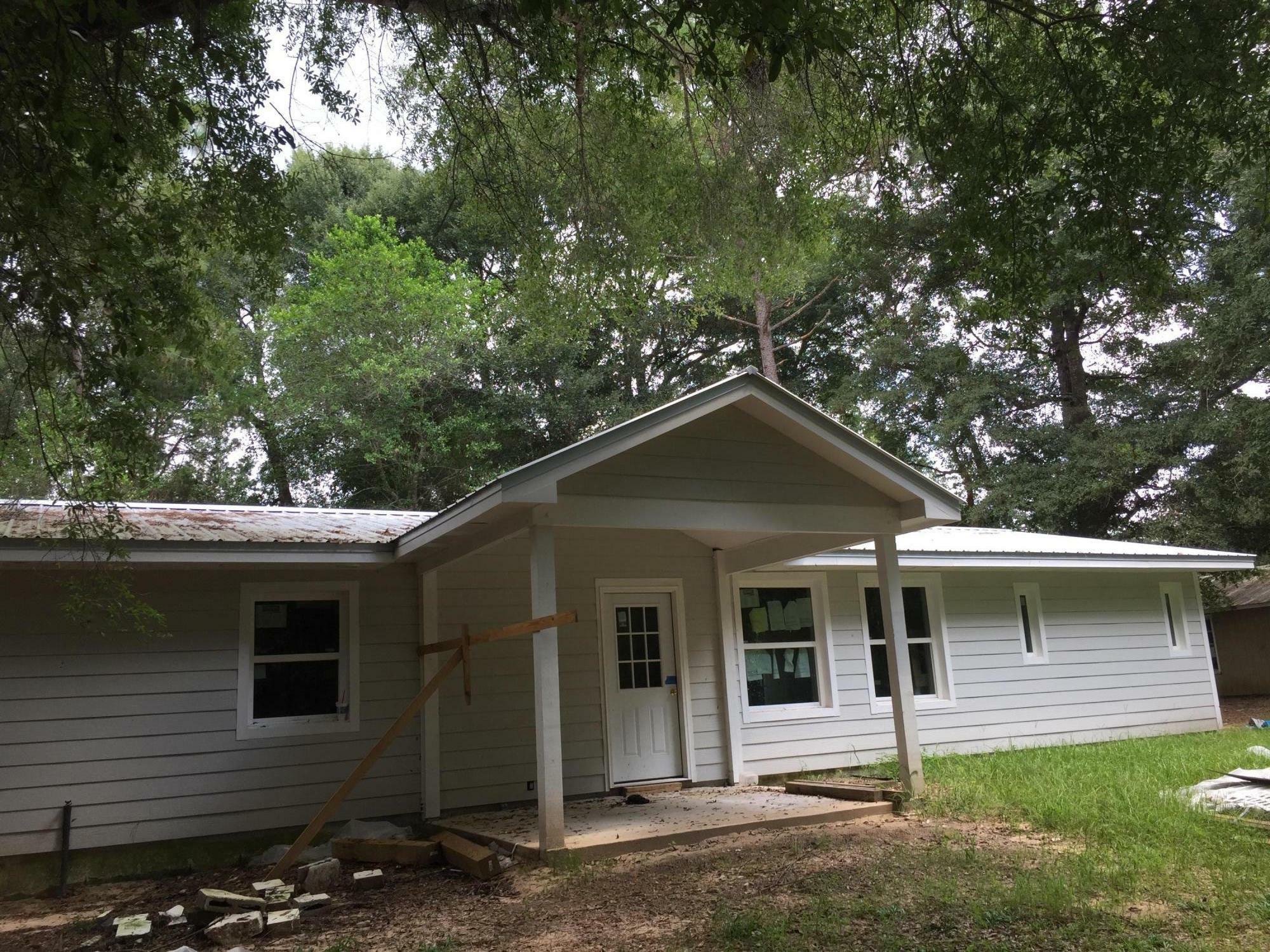 Property Photo:  4949 Griffith Mill Road  FL 32564 