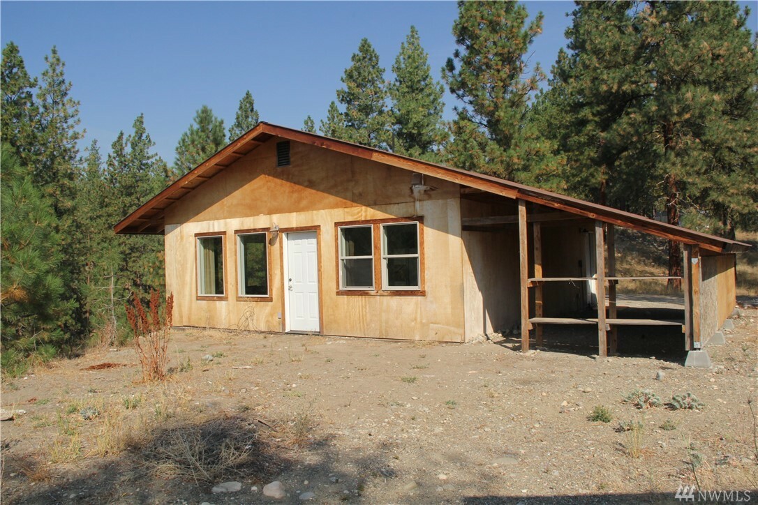 Property Photo:  16 Chokecherry Rd  WA 98862 