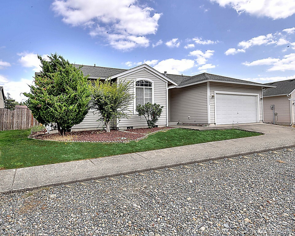 Property Photo:  15311 38th Av Ct E  WA 98446 