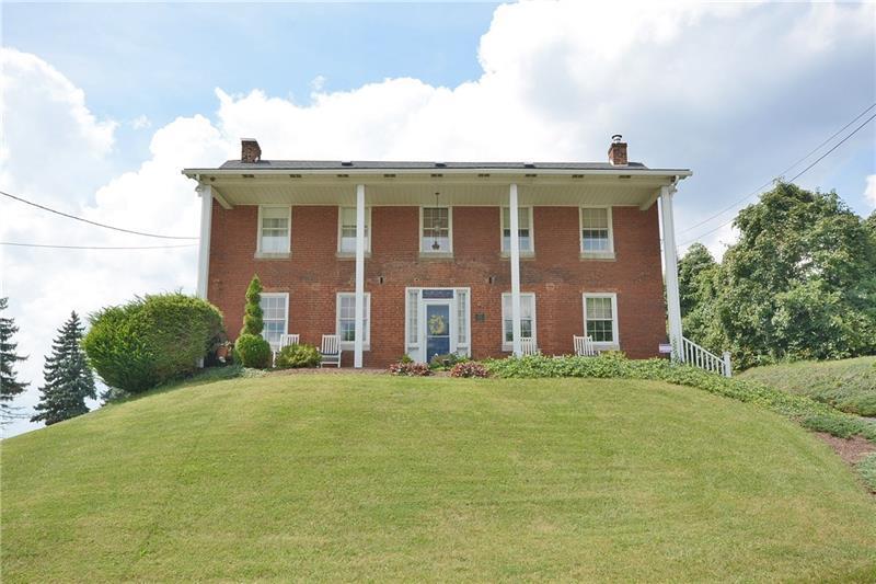 Property Photo:  1717 Pine Run Rd  PA 15122 