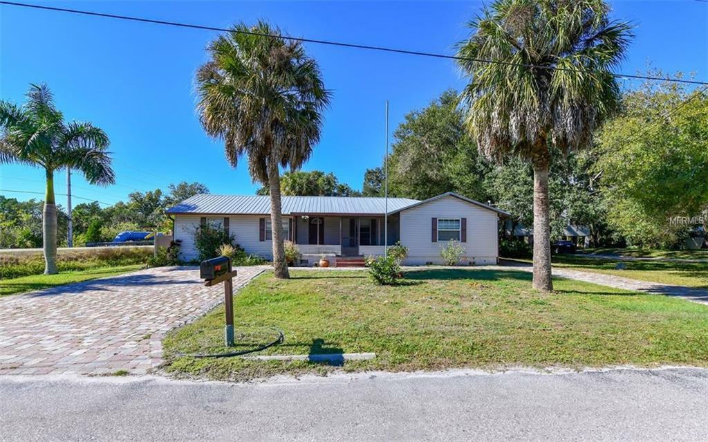 Property Photo:  902 Mill Creek Road  FL 34212 