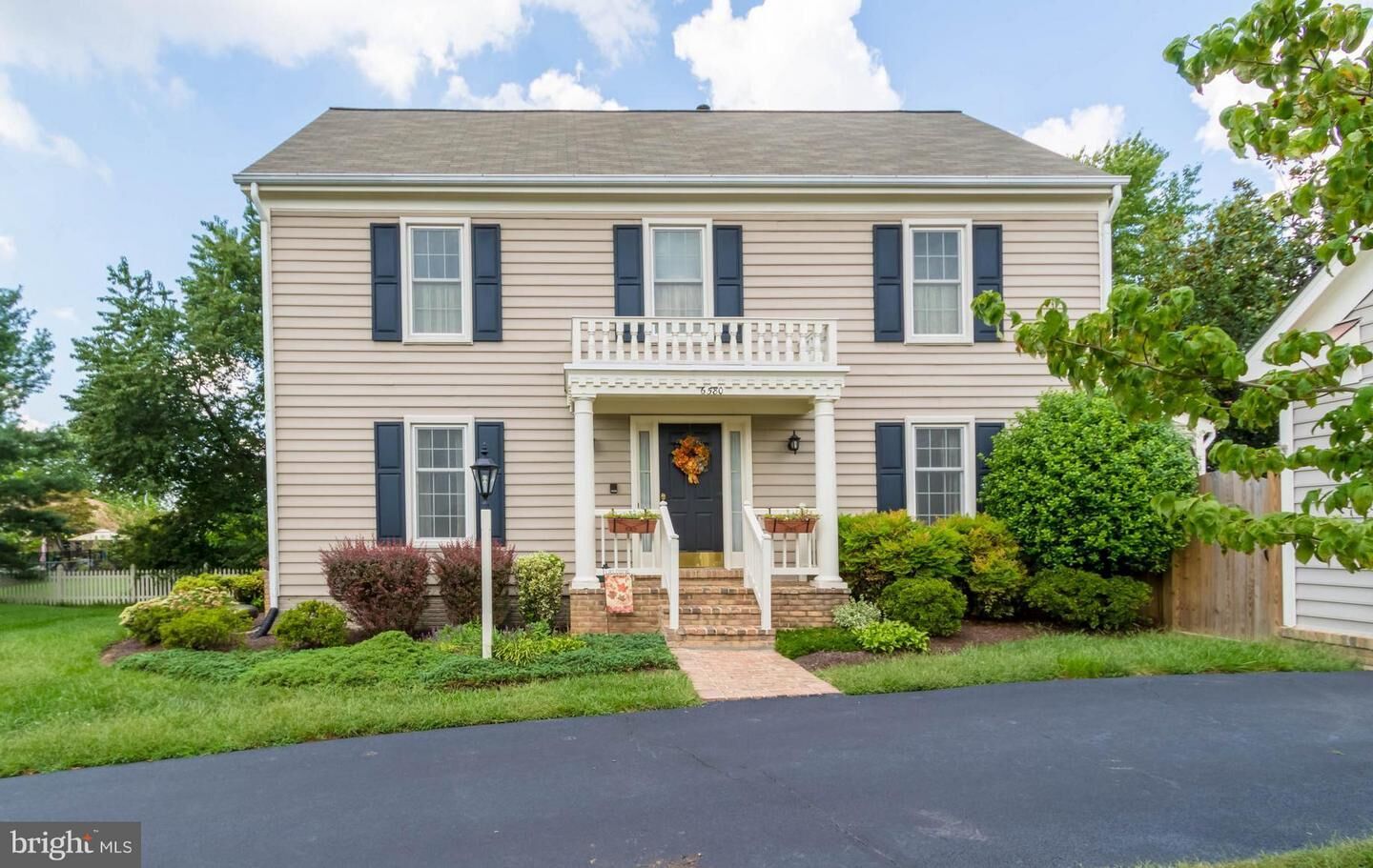 Property Photo: 6580 Forsythia Street VA 22150