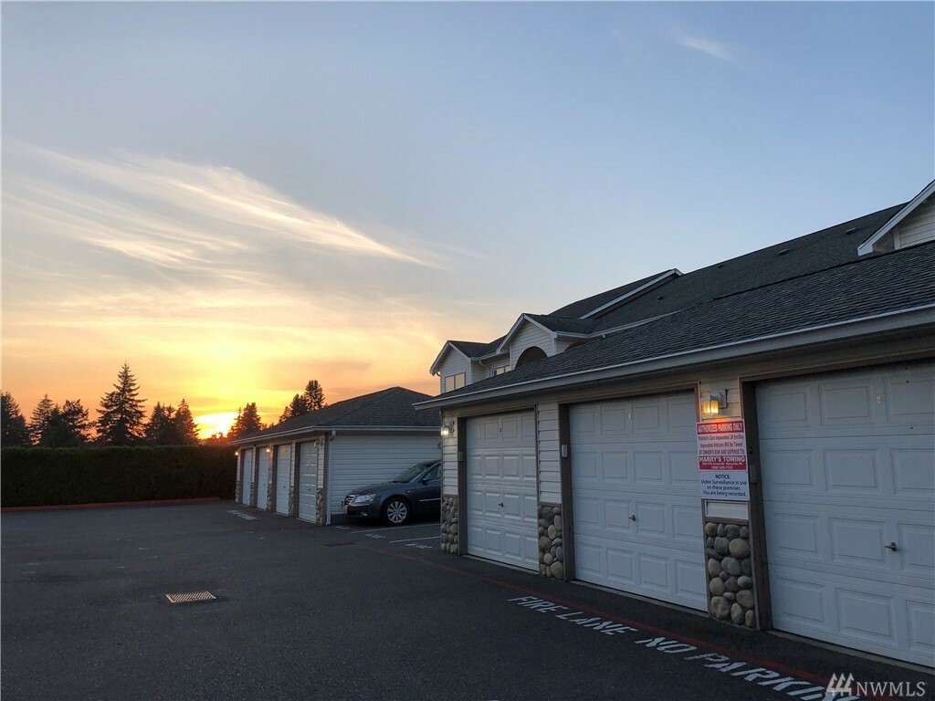 Property Photo:  4827 NE 67th St A104  WA 98270 