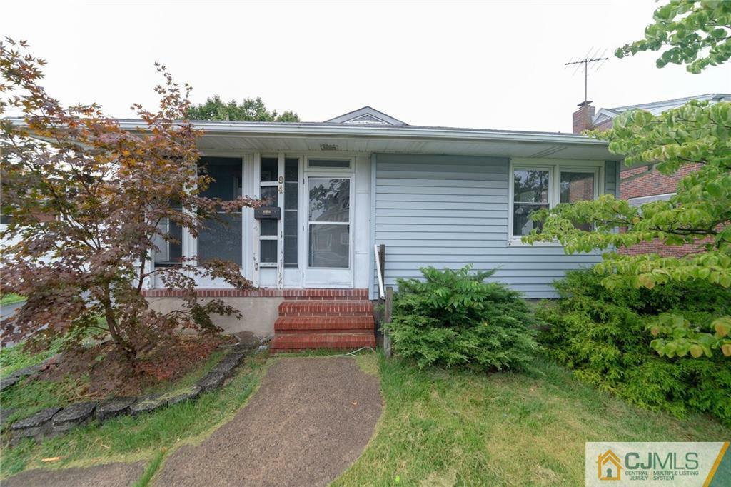 Property Photo:  94 Colfax Street  NJ 08882 