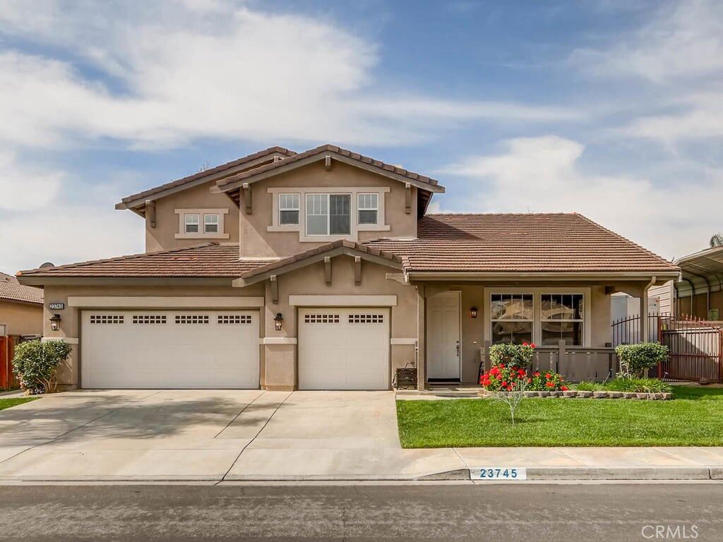 Property Photo:  23745 Wisteria Place  CA 92562 