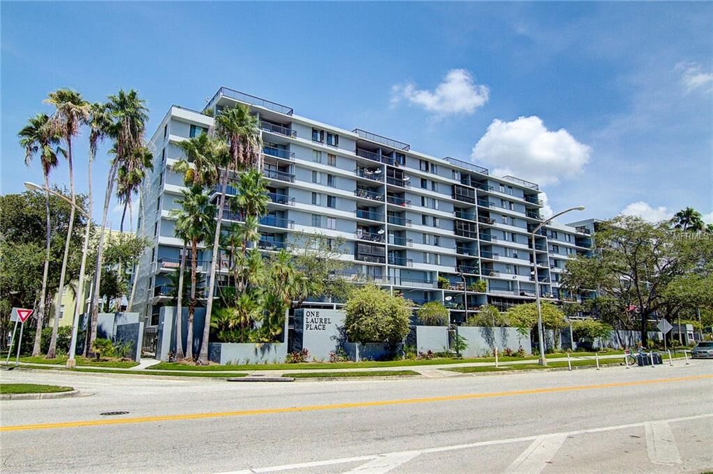 Property Photo: 201 W Laurel Street 504B FL 33602