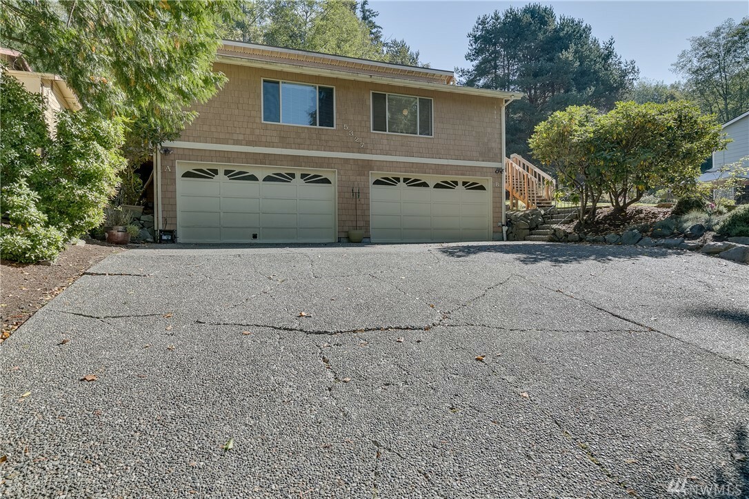 Property Photo:  5327 Glenwood Ave  WA 98203 