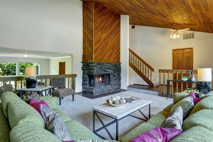 Property Photo:  14131 149th Place SE  WA 98059 