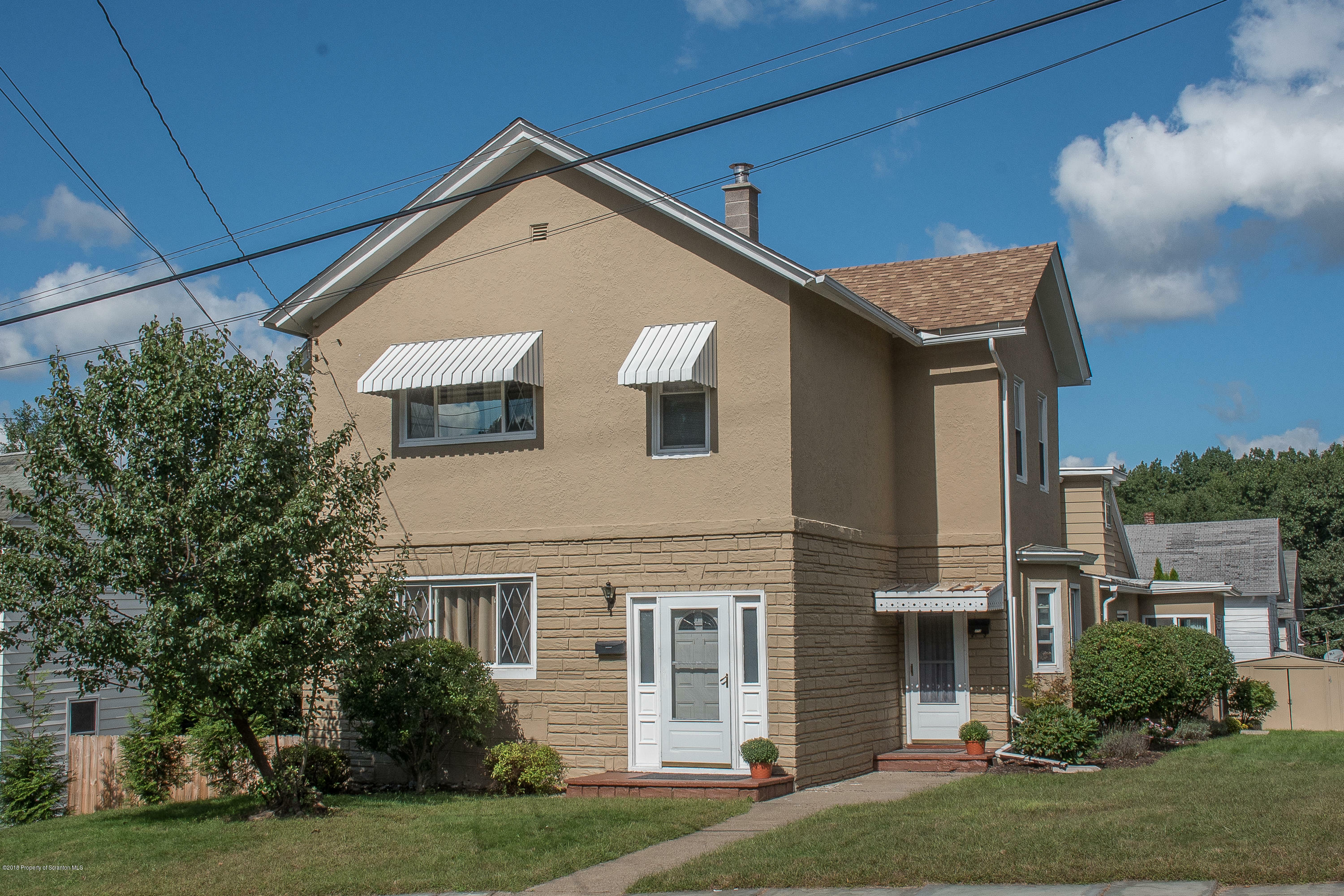 Property Photo:  413 W Grove Street  PA 18510 