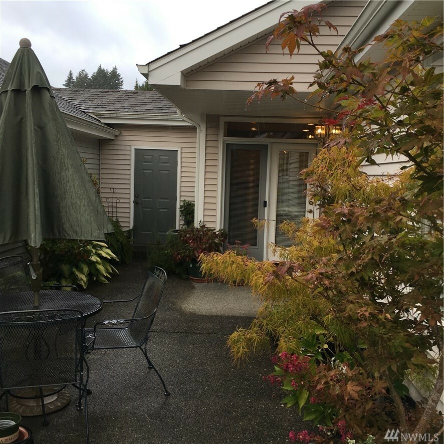 Property Photo:  3823 69th Ave W  WA 98466 