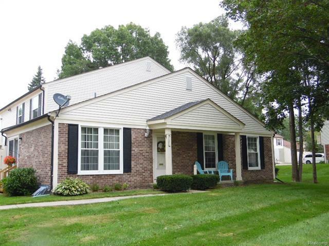 Property Photo: 2117 Hidden Meadows Dr Unit A 37 MI 48390