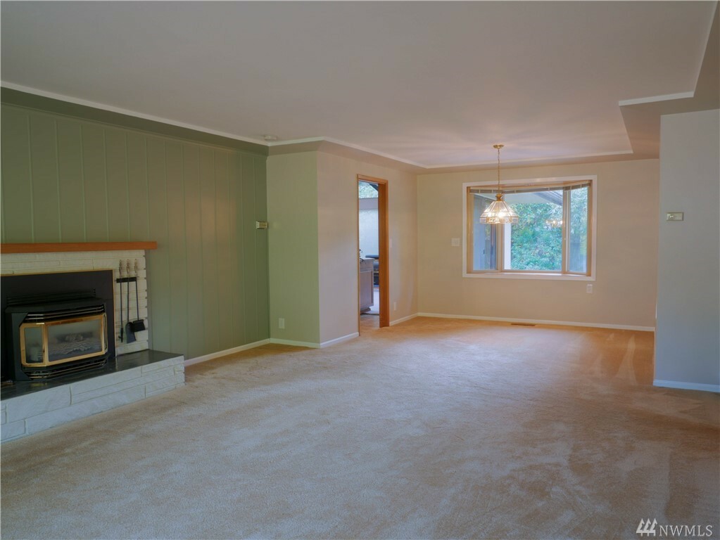 Property Photo: 11106 236th Place SW WA 98020