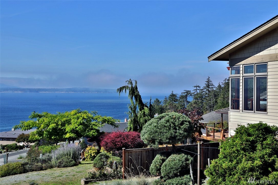 Property Photo:  663 Windmill Dr  WA 98249 