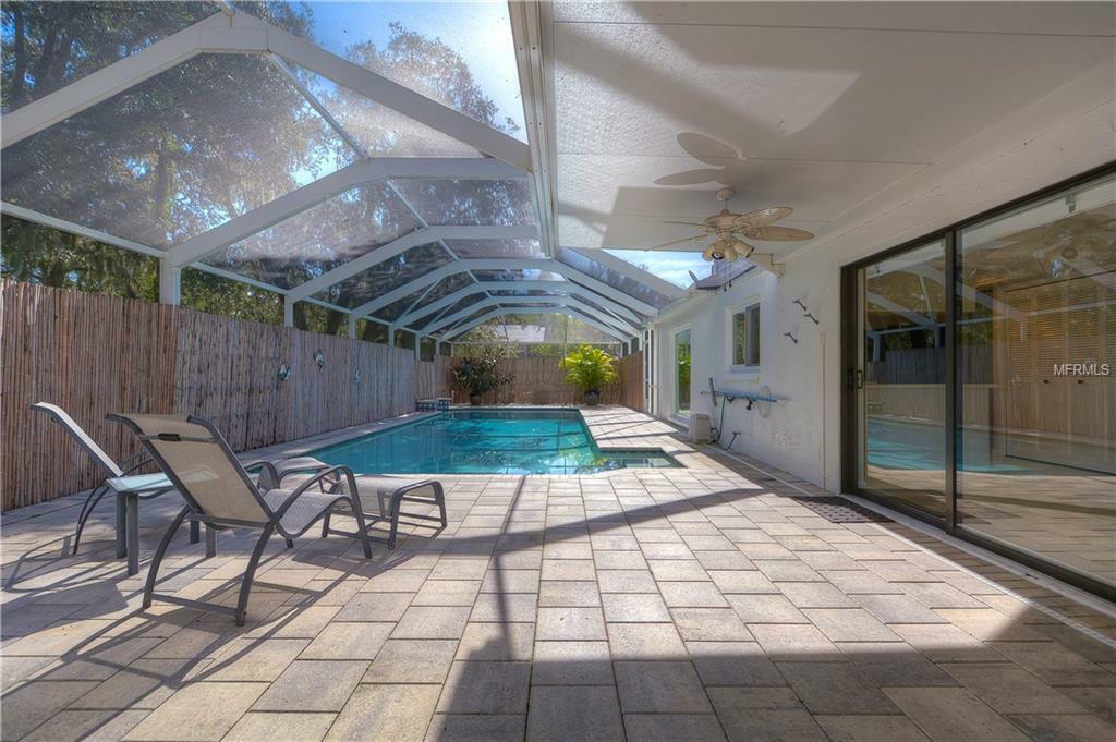 Property Photo:  8008 Dorado Court  FL 33637 