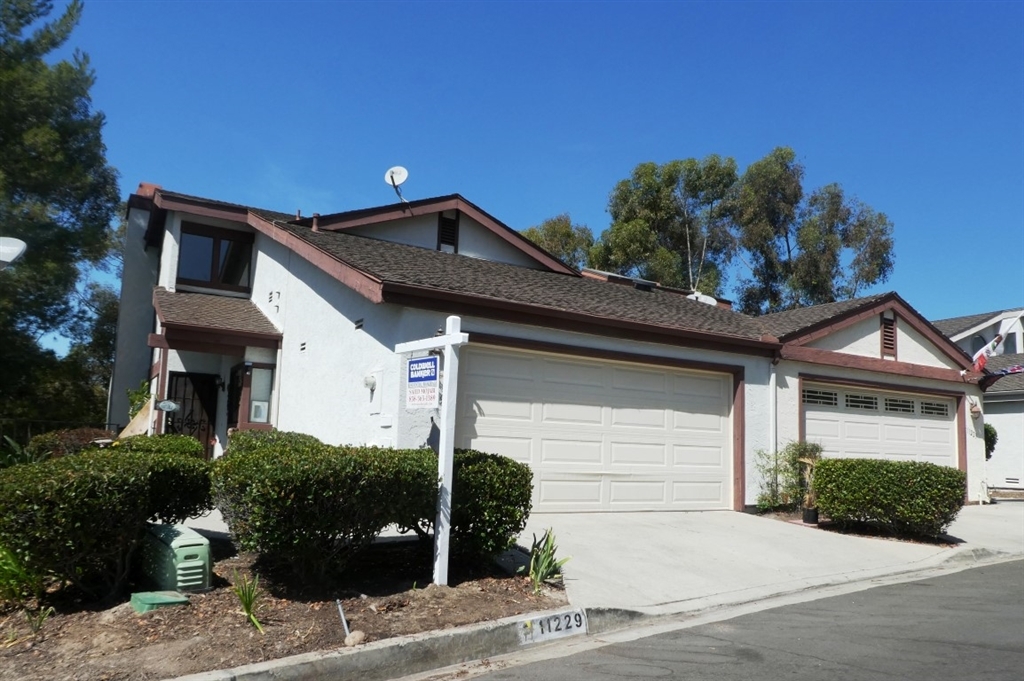 Property Photo: 11229 Cascada Way CA 92124
