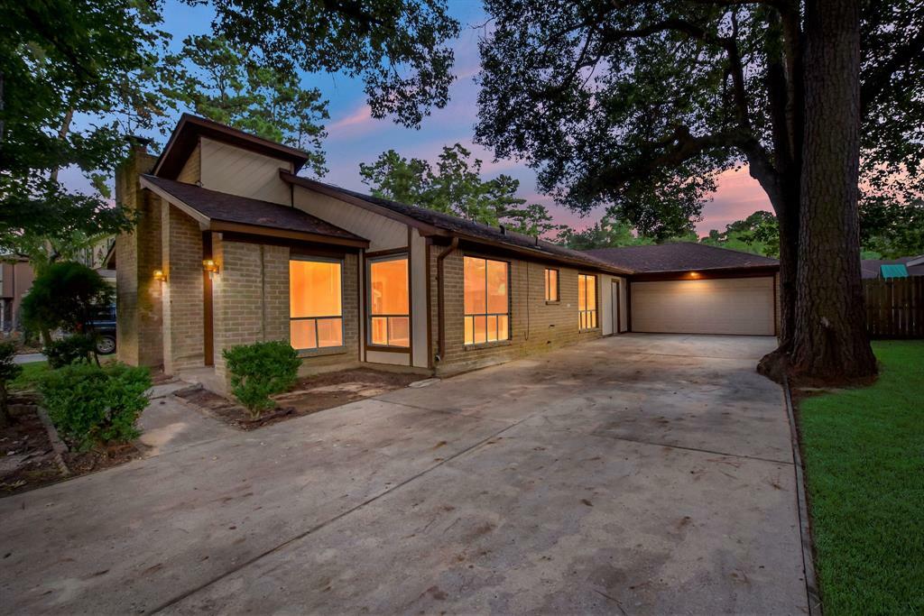 Property Photo:  2406 Deasa Drive  TX 77373 