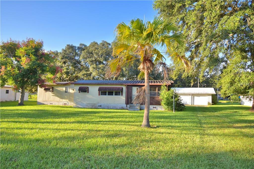 Property Photo:  403 Waterview Drive  FL 33868 