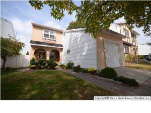 Property Photo: 128 Carlyle Green NY 10312