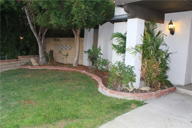 Property Photo:  175 S Dommer Avenue  CA 91789 