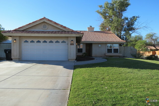 Property Photo:  612 Lantana Ln  CA 92251 