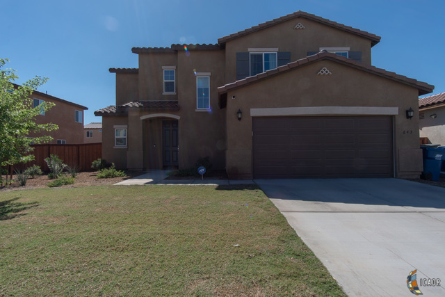 Property Photo: 643 Las Dunas St CA 92251