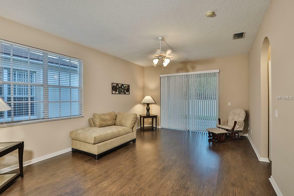 Property Photo:  6907 Gray Oak Place  FL 33578 