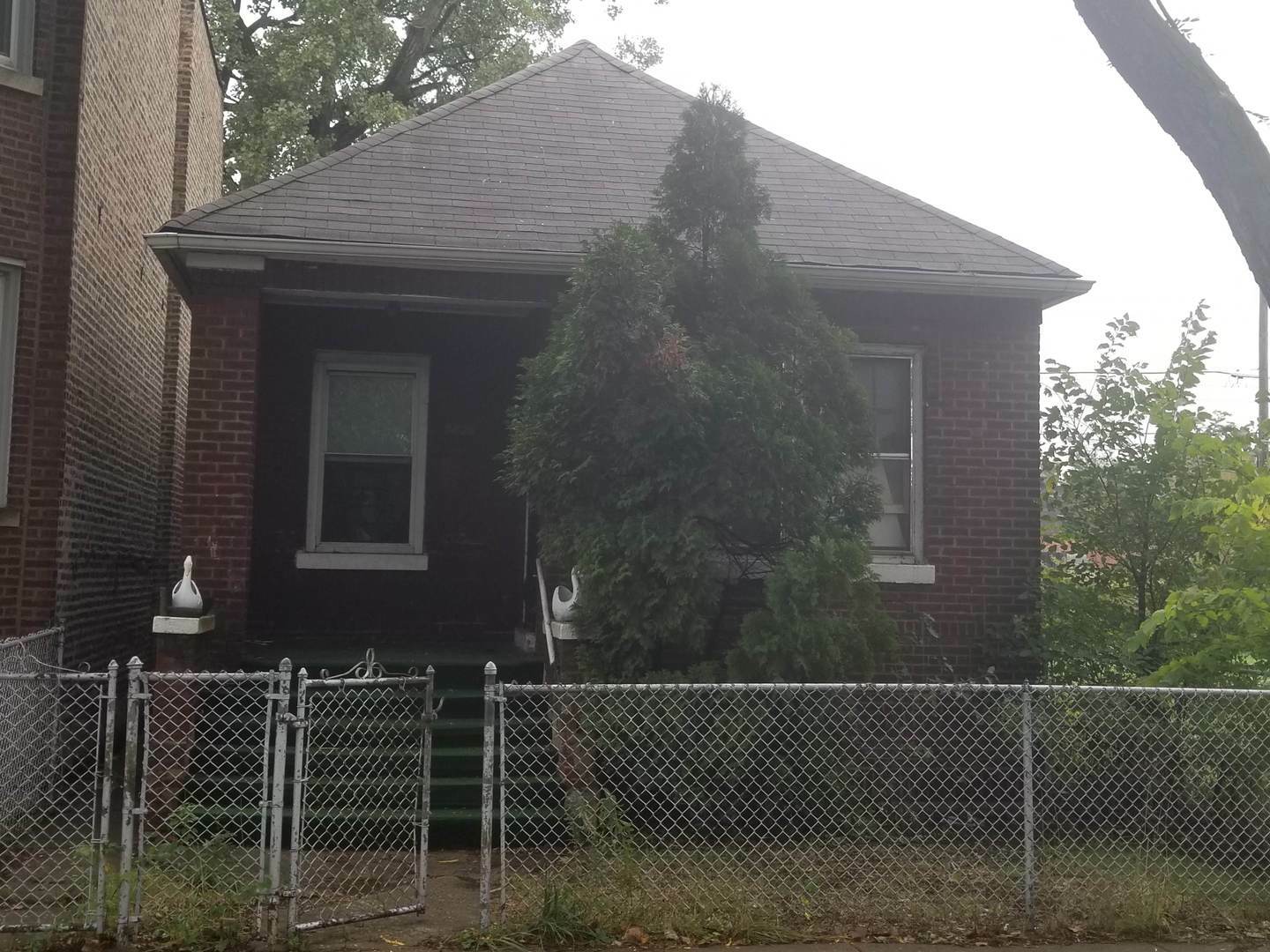 Property Photo:  5826 South Lafayette Avenue  IL 60621 