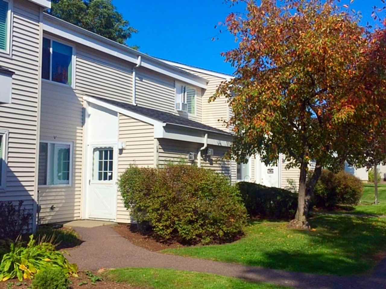 L4 Grandview Drive  South Burlington VT 05403 photo